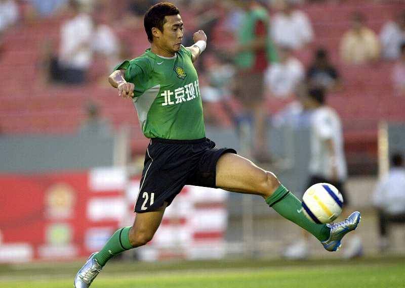 他曾进球斩杀辽足,如今39岁仍坚持留洋欧洲,值得球迷点赞叫好_高雷雷