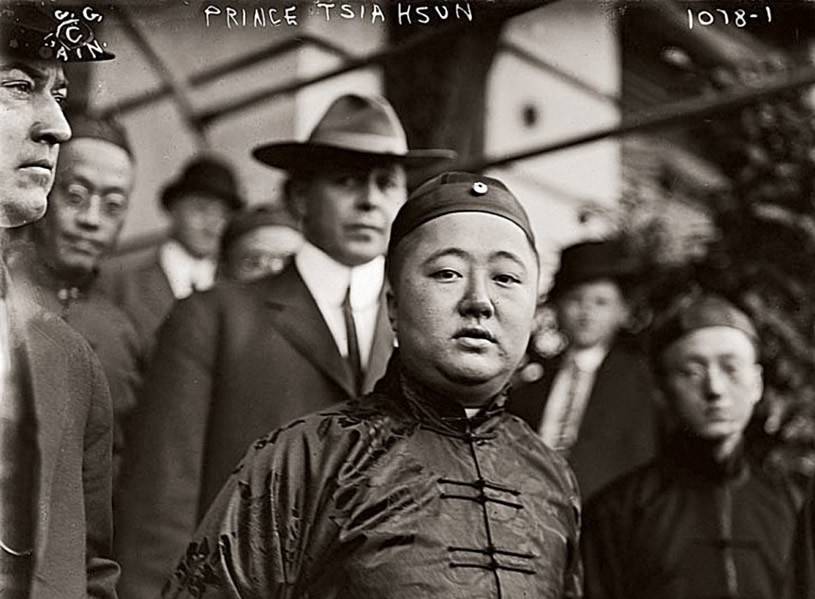 原创晚清老照片贝勒爷霸气出访欧美老百姓踩茶手艺大揭秘