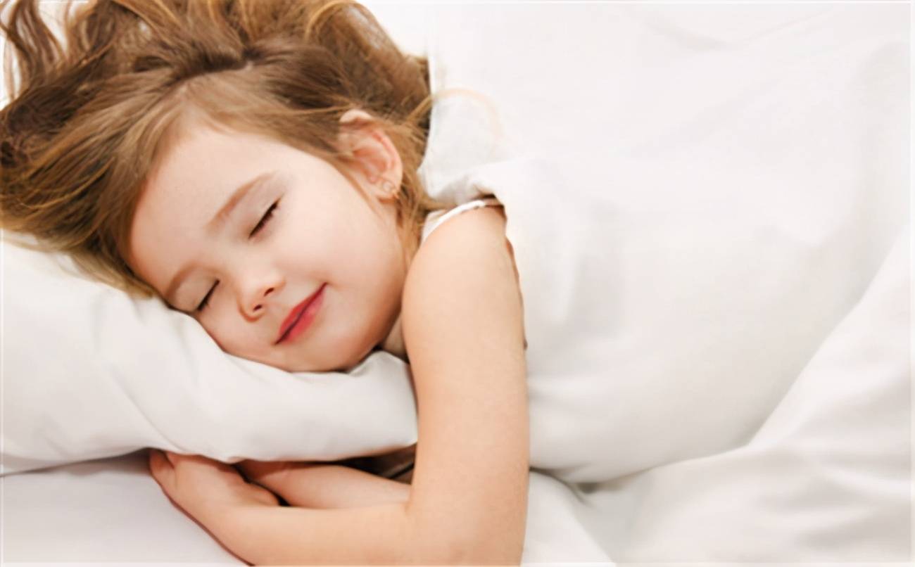 孩子睡觉时间不同,入园后差别巨大,幼儿园老师一眼能看穿_睡眠
