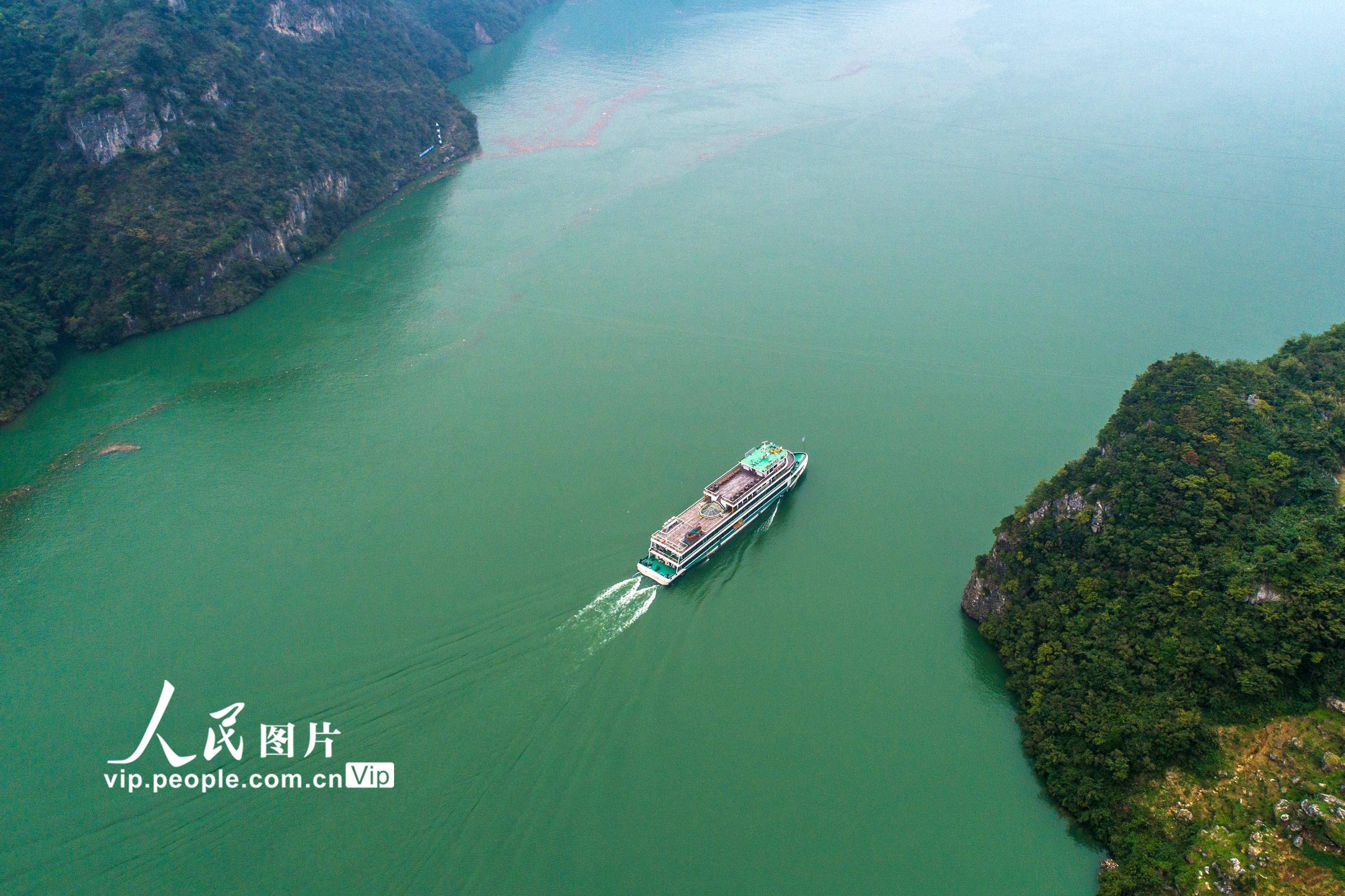 三峡水库蓄水接近目标 航运通畅_水位