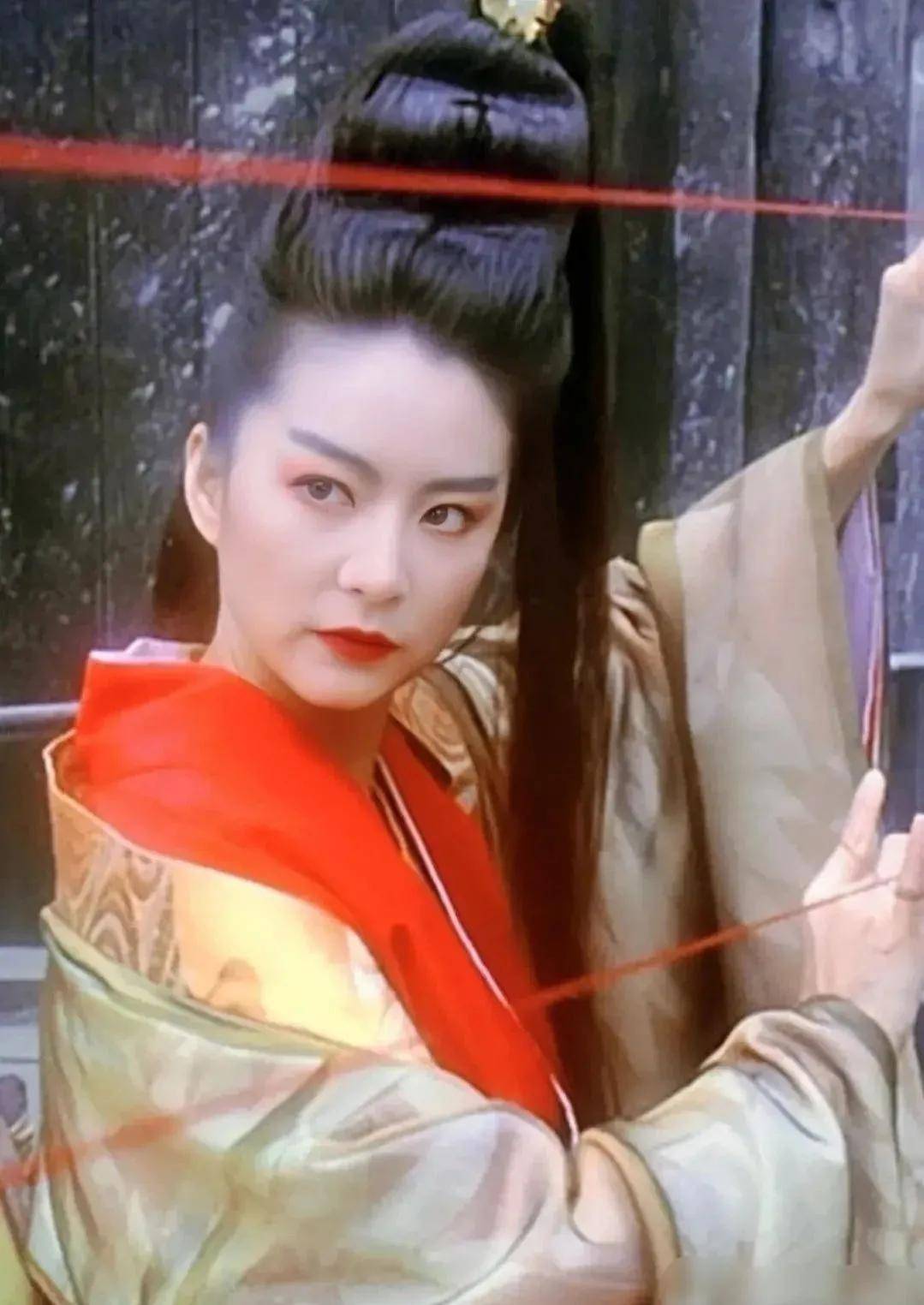 为什么黄圣依以最低颜值出演的武侠剧还能吊打当今古装小花天花板