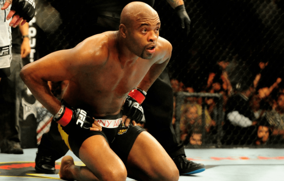 希望对阵51岁小罗伊琼斯,比赛将采取拳击规则_安德森·席尔瓦