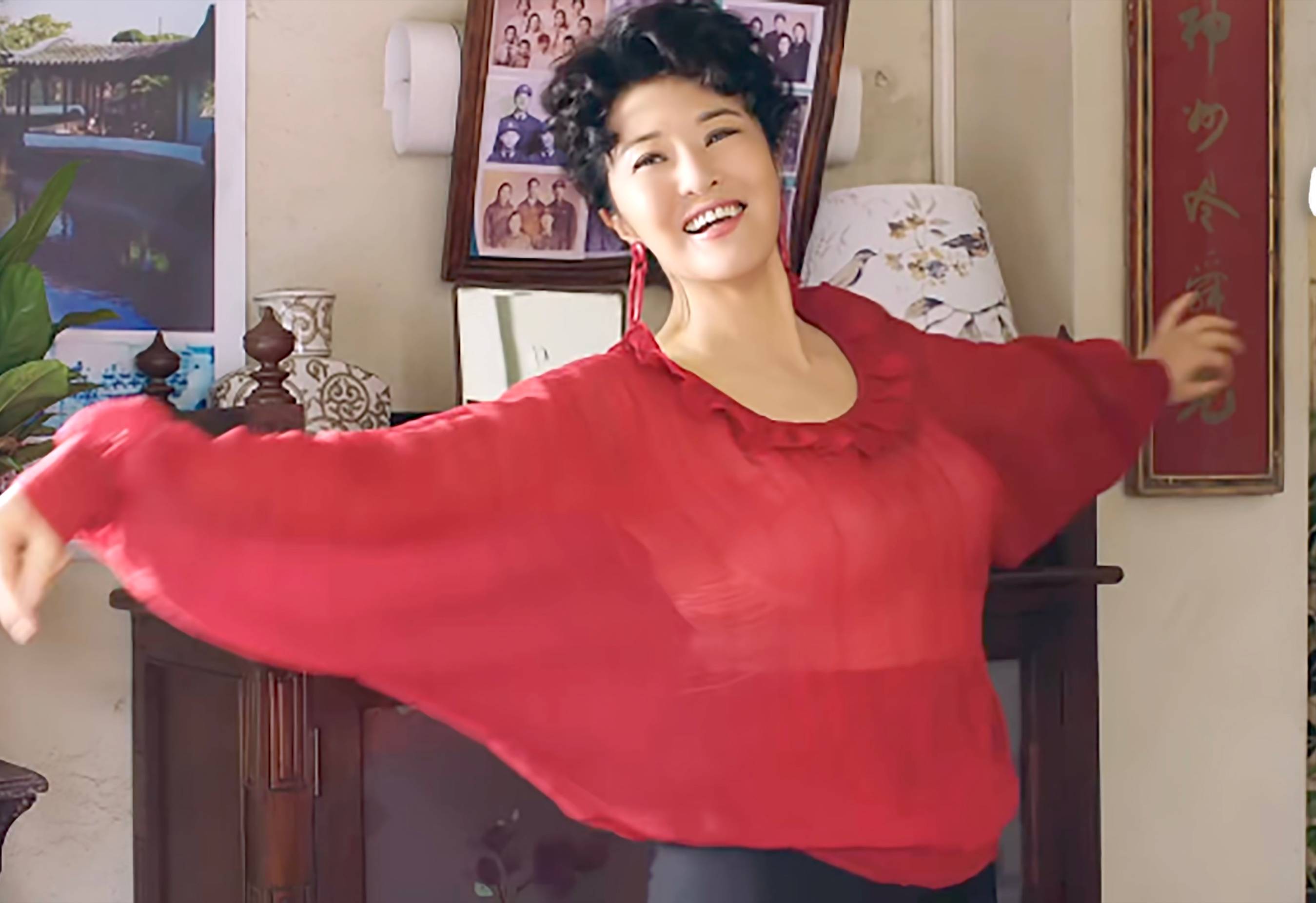 田岷变身最飒陈莉莉,炸翻《亲爱的麻洋街》_手机搜狐网