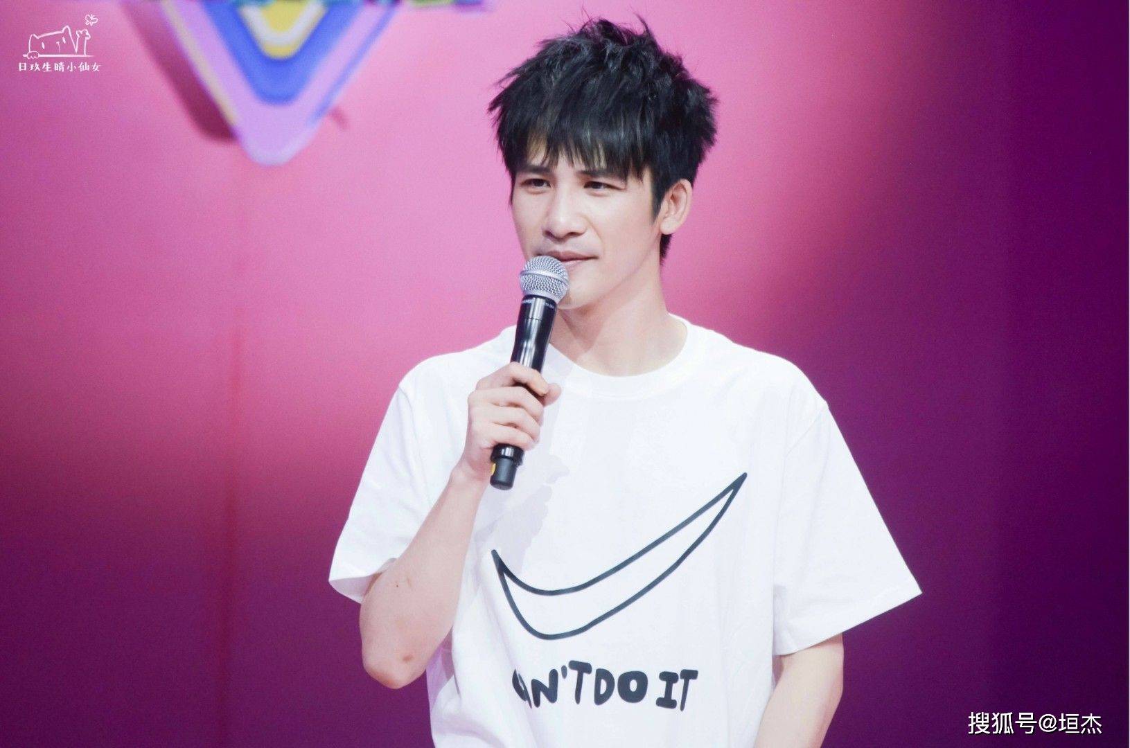 原创14岁就写出原创歌曲,自废摇滚武功的第三代领军人大张伟