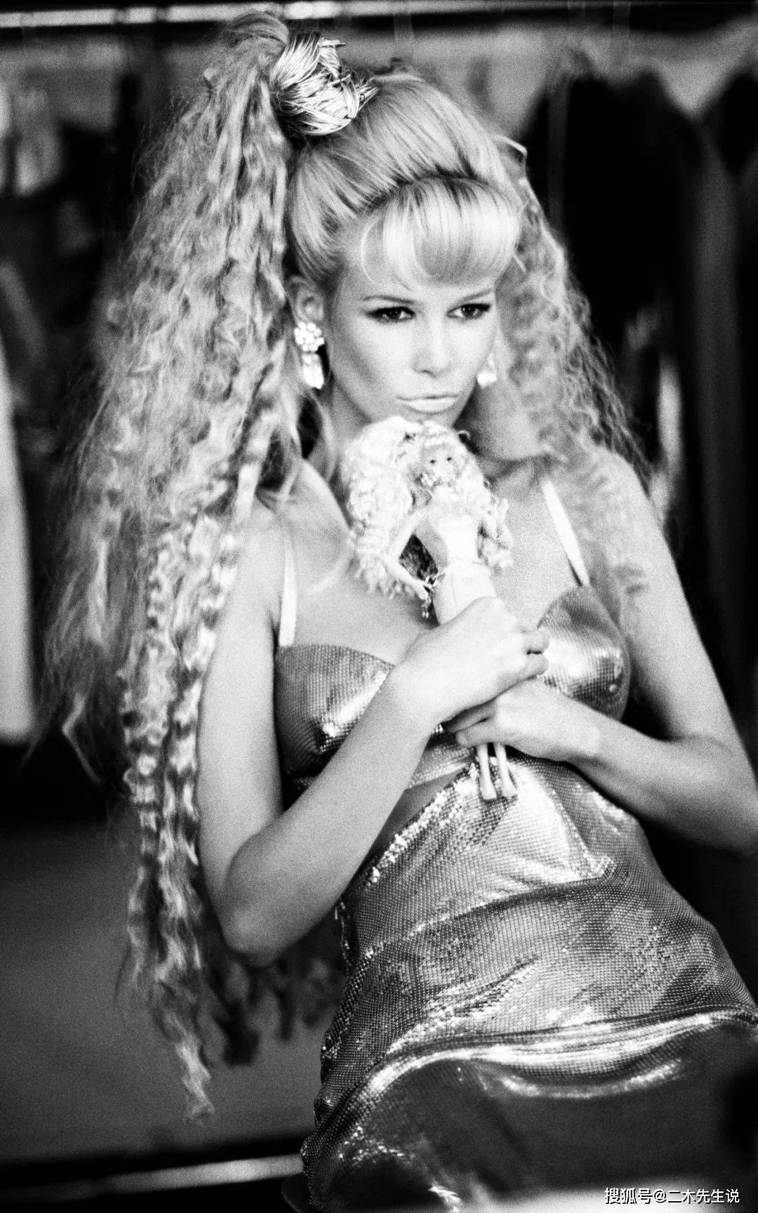 原创全球第一美胸芭比雪花娘娘被老佛爷独宠30年岁月不敌美人