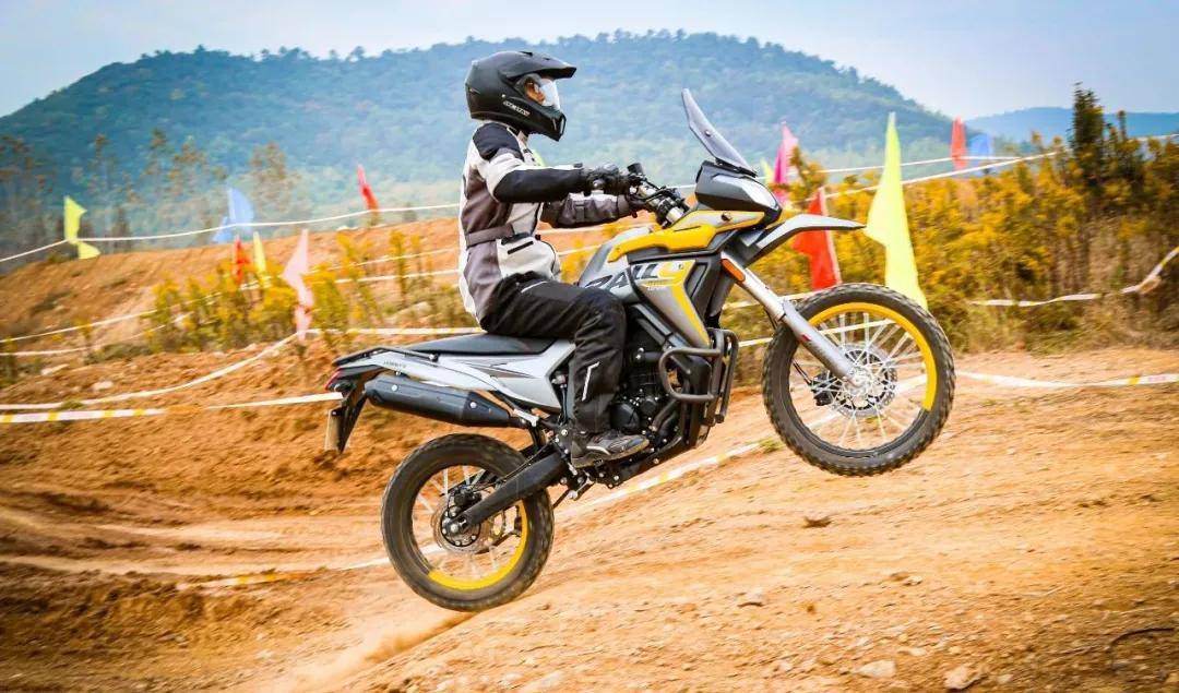 无极300gy rally动态测评:飞坡的快乐是你想象不到的!