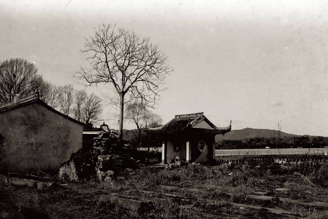 历史老照片1911年拍摄的杭州西湖
