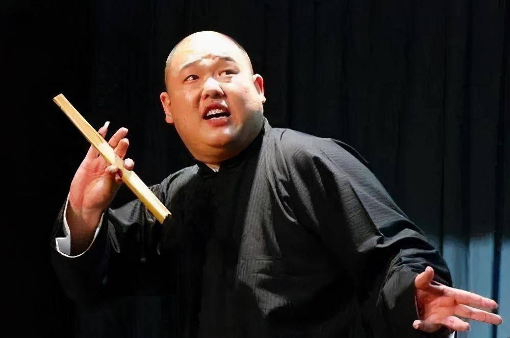 原创郭德纲第一任搭档识于微贱别于巅峰论做人王玥波有一套