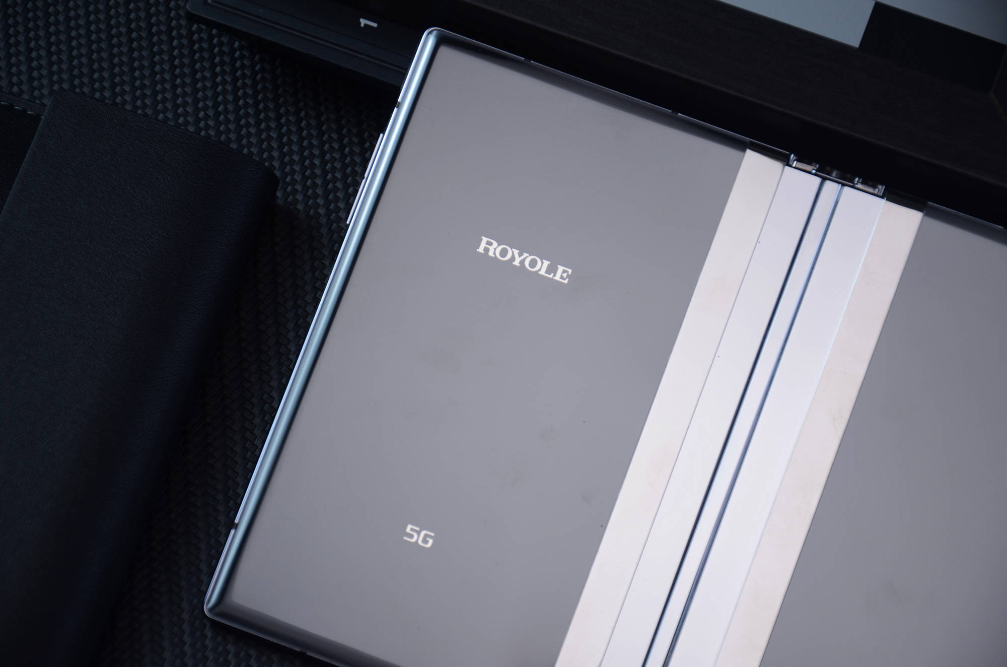 万元以下的国产5g折叠屏手机柔宇flexpai2评测