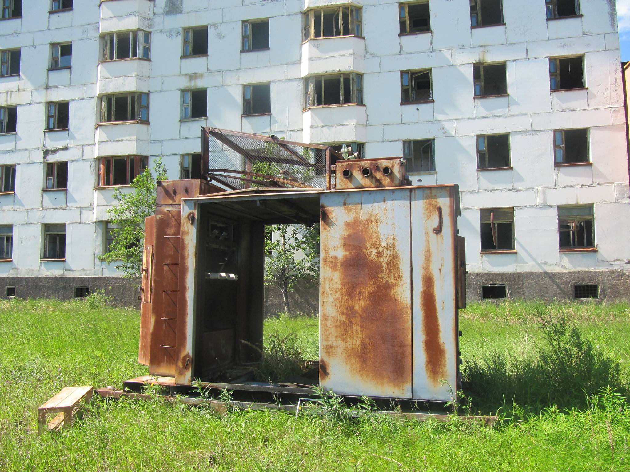 废弃的俄罗斯小镇:高峰期时有1.