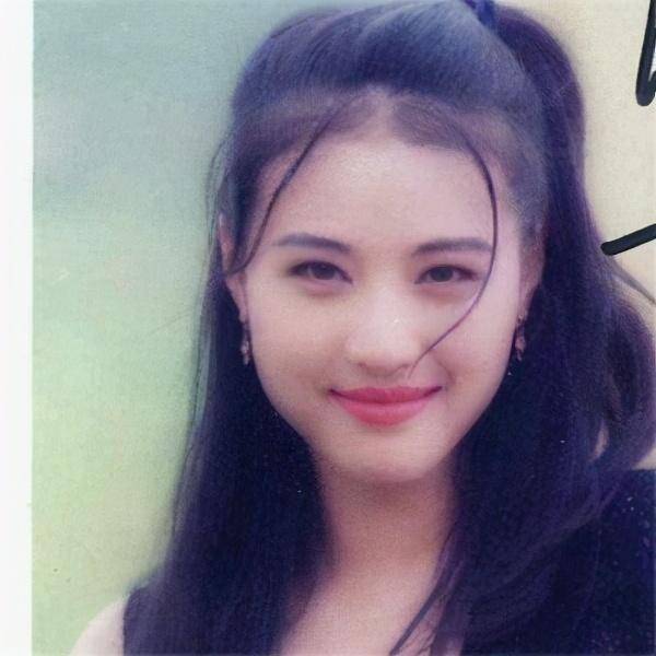 "杨九妹"周海媚,23岁嫁吕良伟,离婚后患红斑狼疮,今重新出发