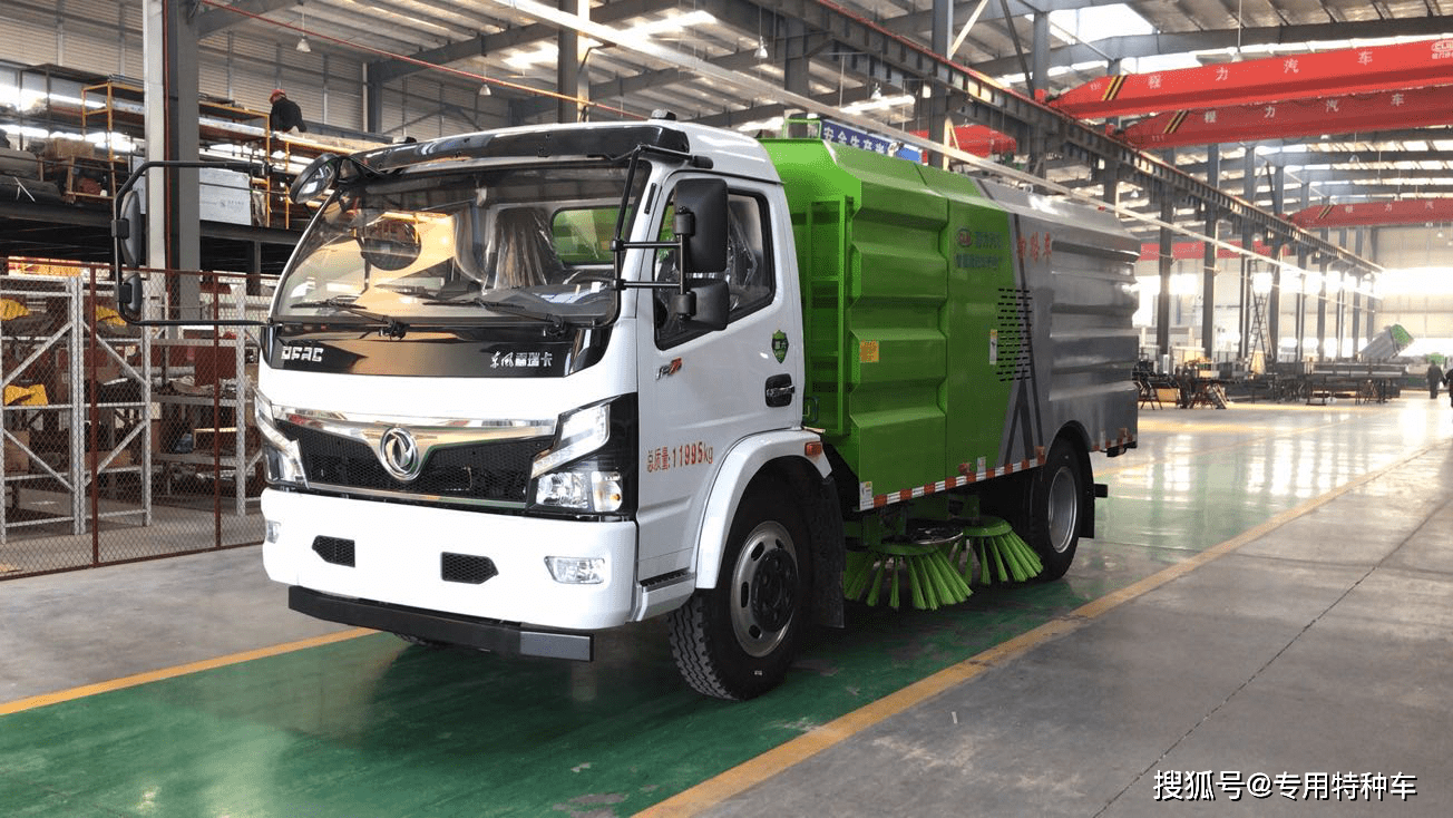 东风5吨扫路车简介