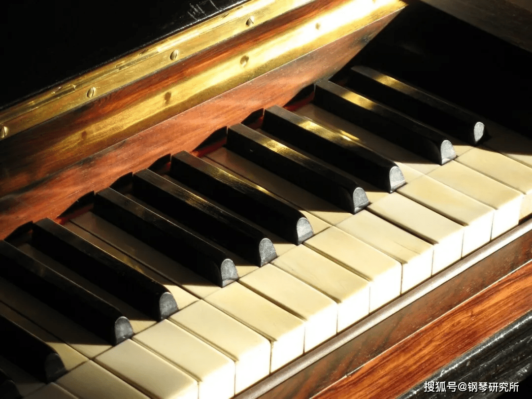 学音乐要必须先学钢琴凭什么