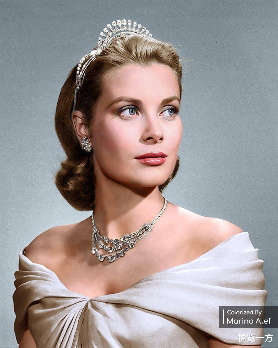 摩纳哥夏洛特谈母亲和外婆格蕾丝的相似点戴珠宝的王妃雍容华贵
