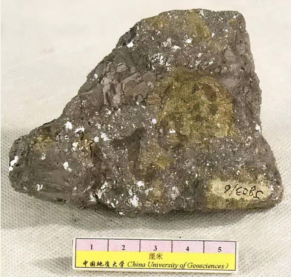 25张照片教你快速分辨金属矿石建议收藏