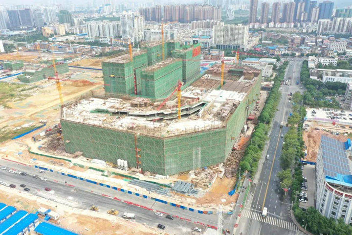 江南龙光商业广场即将封顶_南宁市