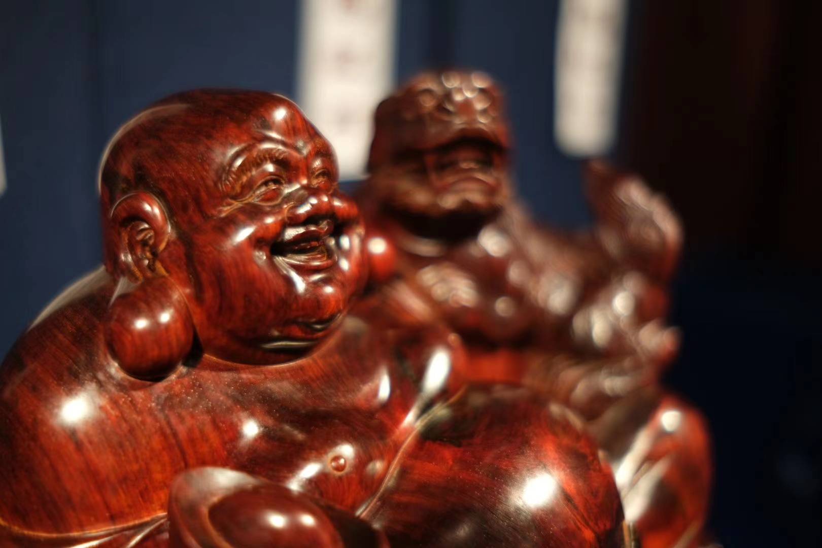 叶文骏雕刻及设计作品欣赏_紫檀