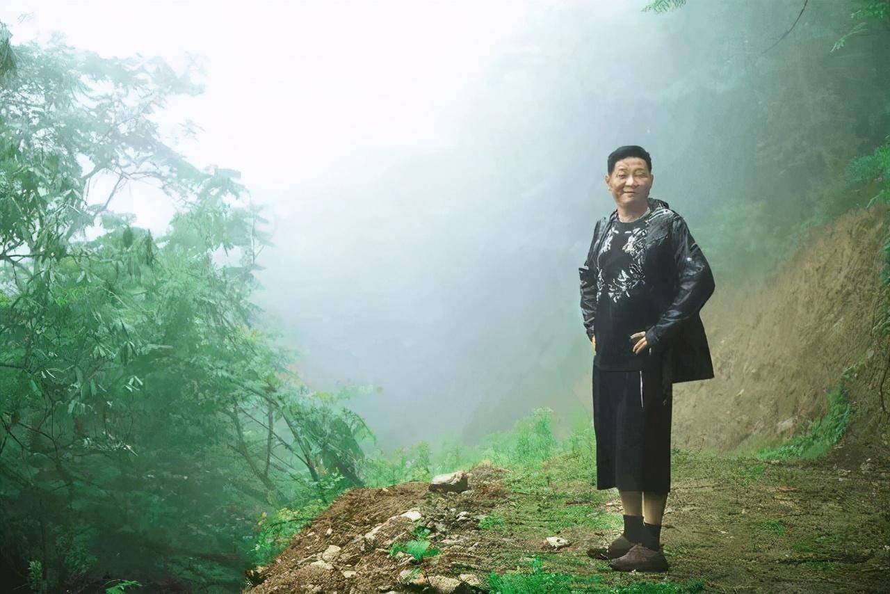 原创赵亮靠养鸡发家致富曾经因不对账被老婆怀疑现在成为人生赢家