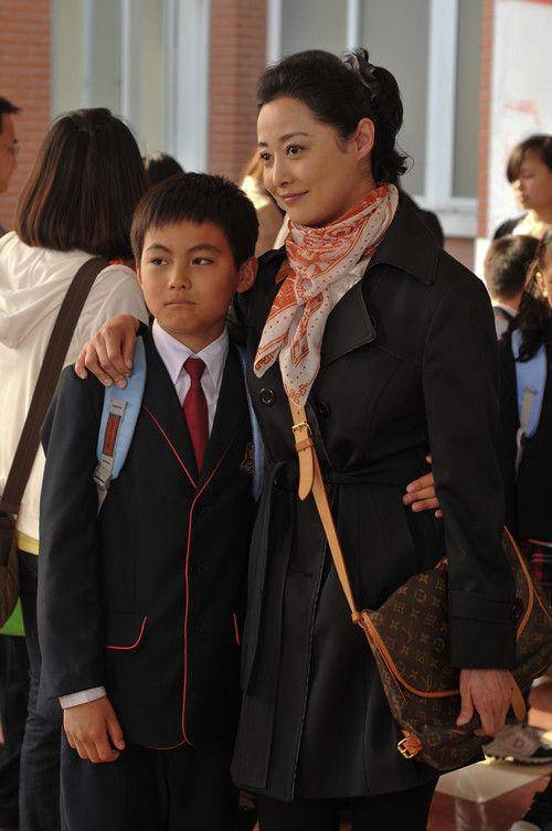 她是娱乐圈的第一美女,被葛优当成最好的搭档,如今生活幸福_刘蓓