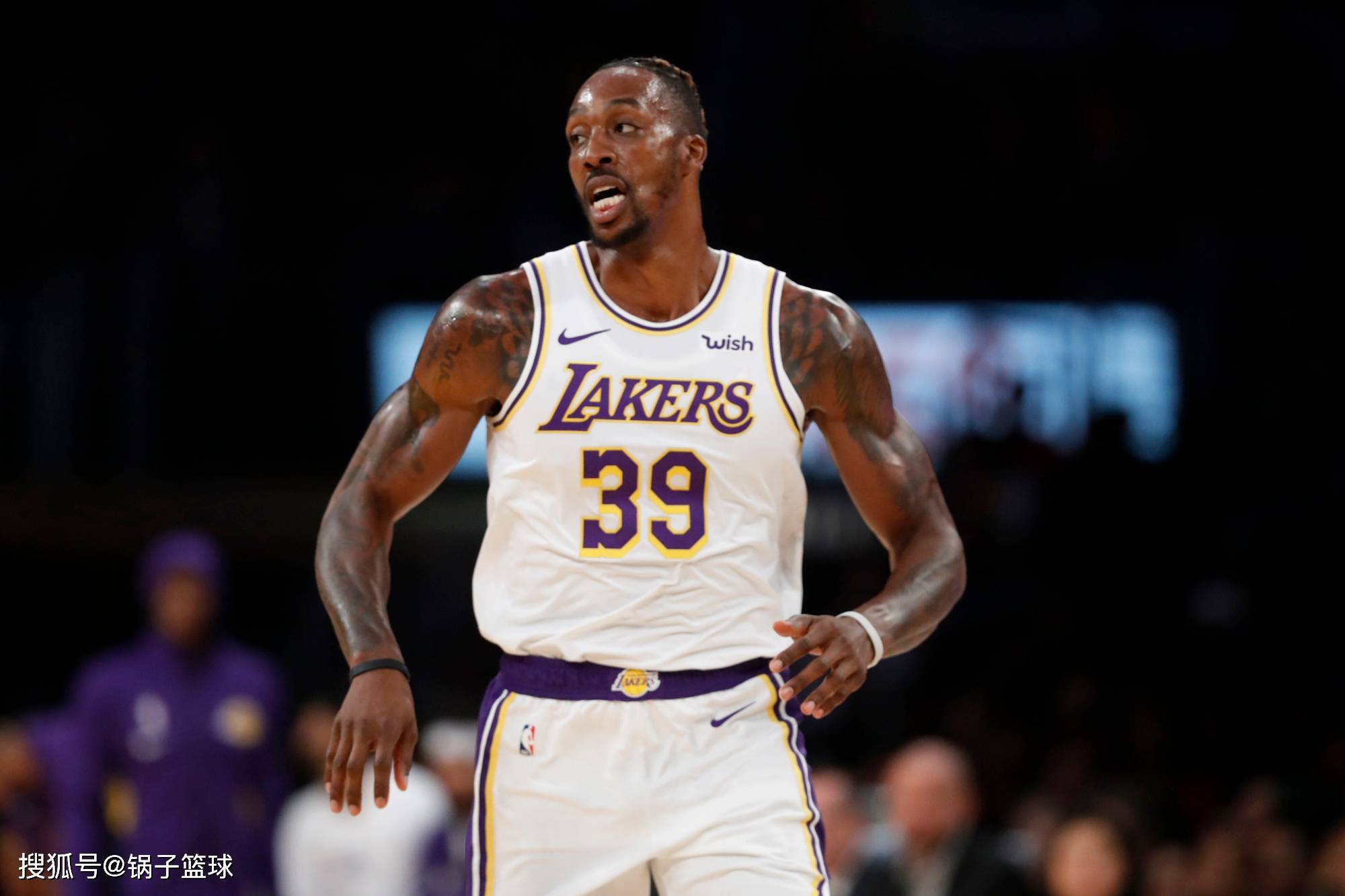 贝恩斯在生涯的第八个赛季,贝恩斯迎来了大踏步的成长,让其成为各支