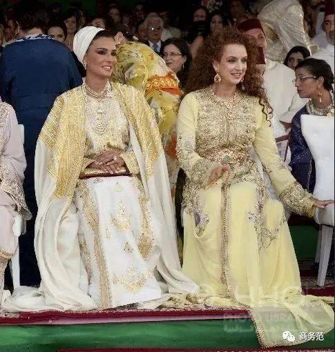 约旦王后衣品_莱蒂西亚王后衣品_西班牙王后和约旦王后