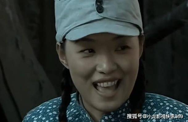 亮剑:同样是秀琴,老版经典,新版的她是哪家大小姐出来遛弯吗?