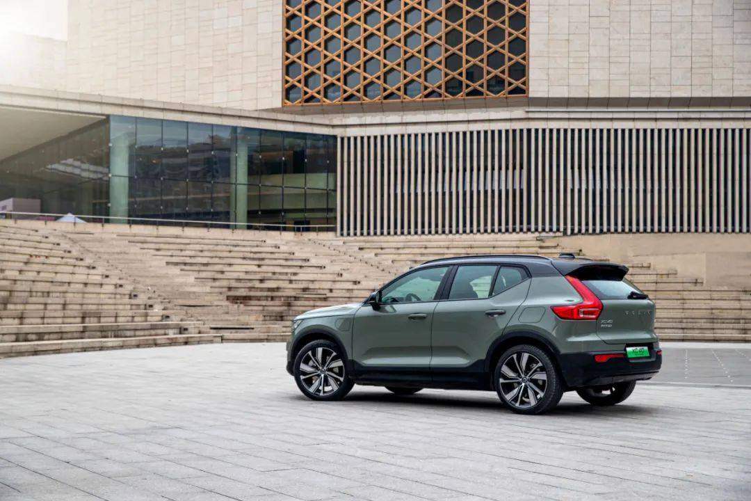 双电机四驱豪华暴力试驾沃尔沃xc40recharge