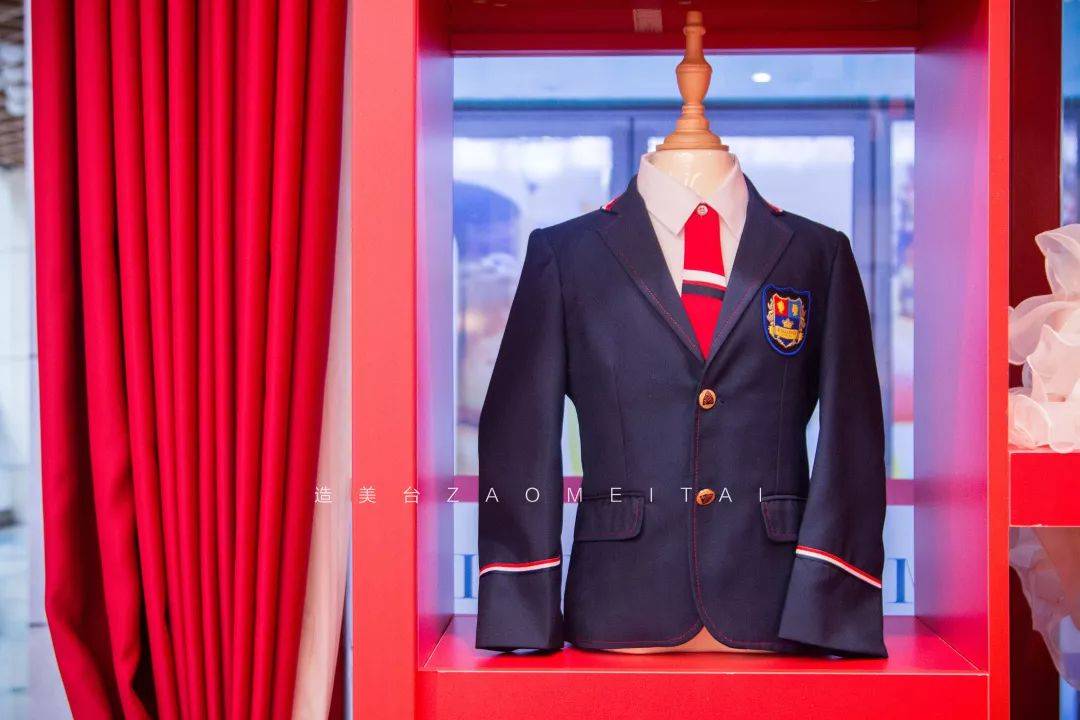 米娜凯威国际礼仪艺术入驻民盈国贸城啦