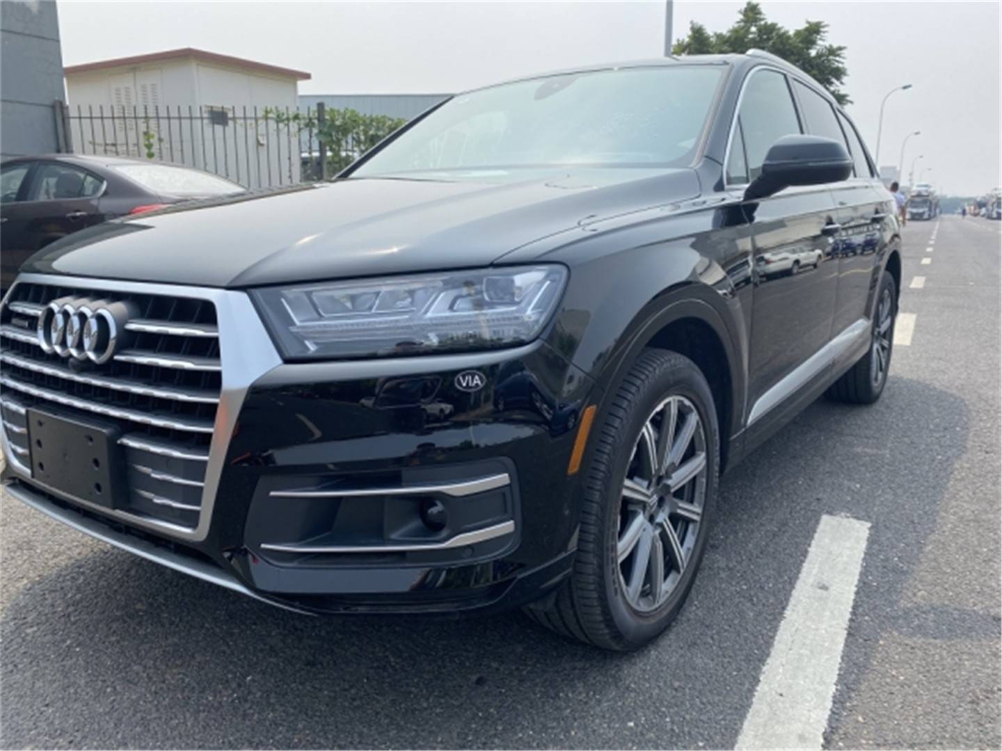 2019新款奥迪q7时尚元素 低调内敛动感十足