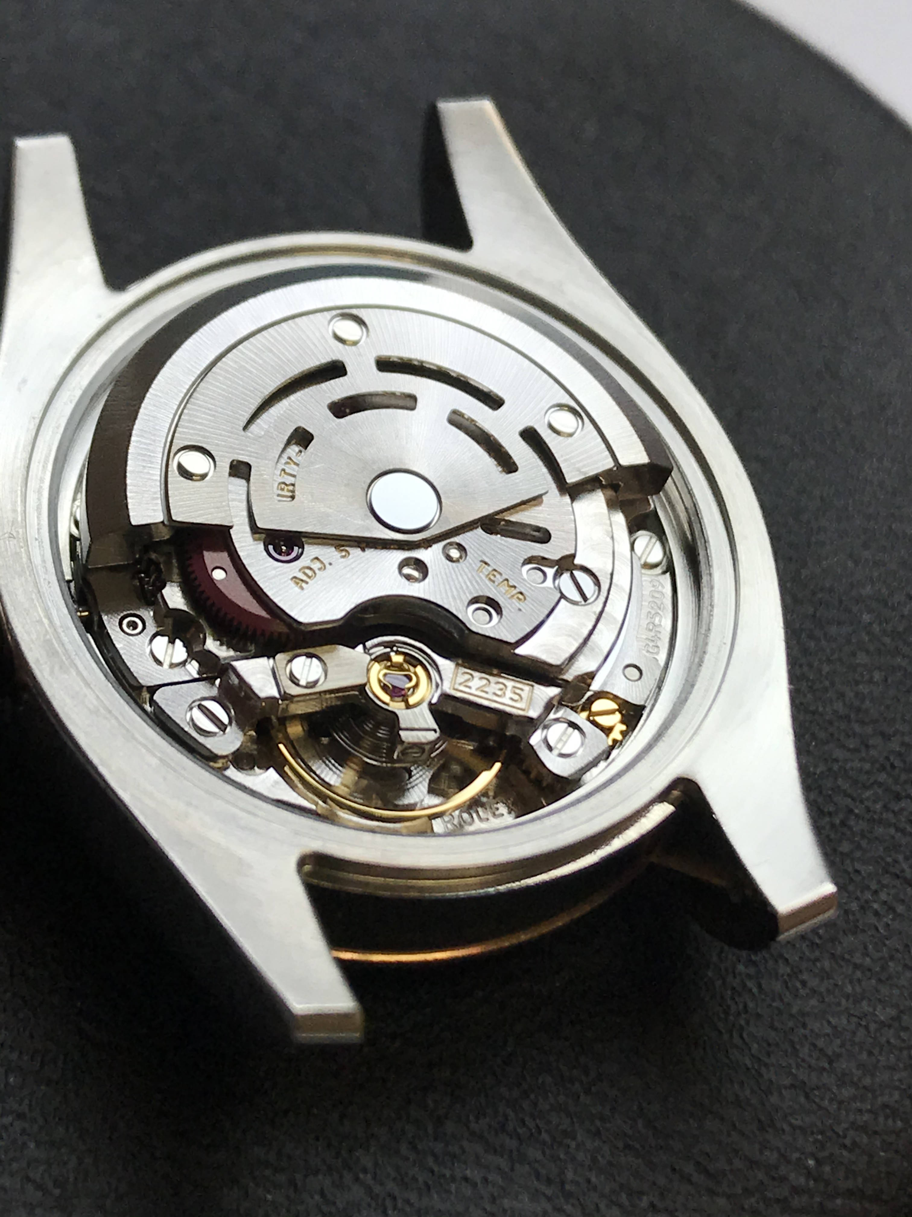 高达7万的劳力士腕表坏成这样好好爱护它不行吗