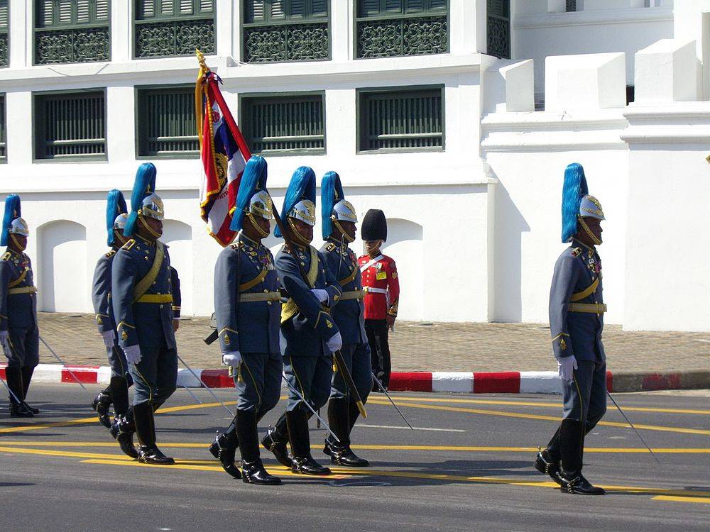 泰国王室的"彩虹卫队",距今160多年历史,是一道靓丽风景线