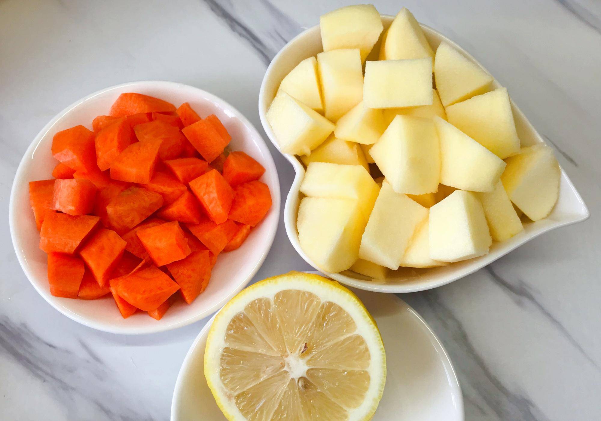 原创1个苹果,1根胡萝卜,补充维生素,缓解眼疲劳,一家人喝了都很好