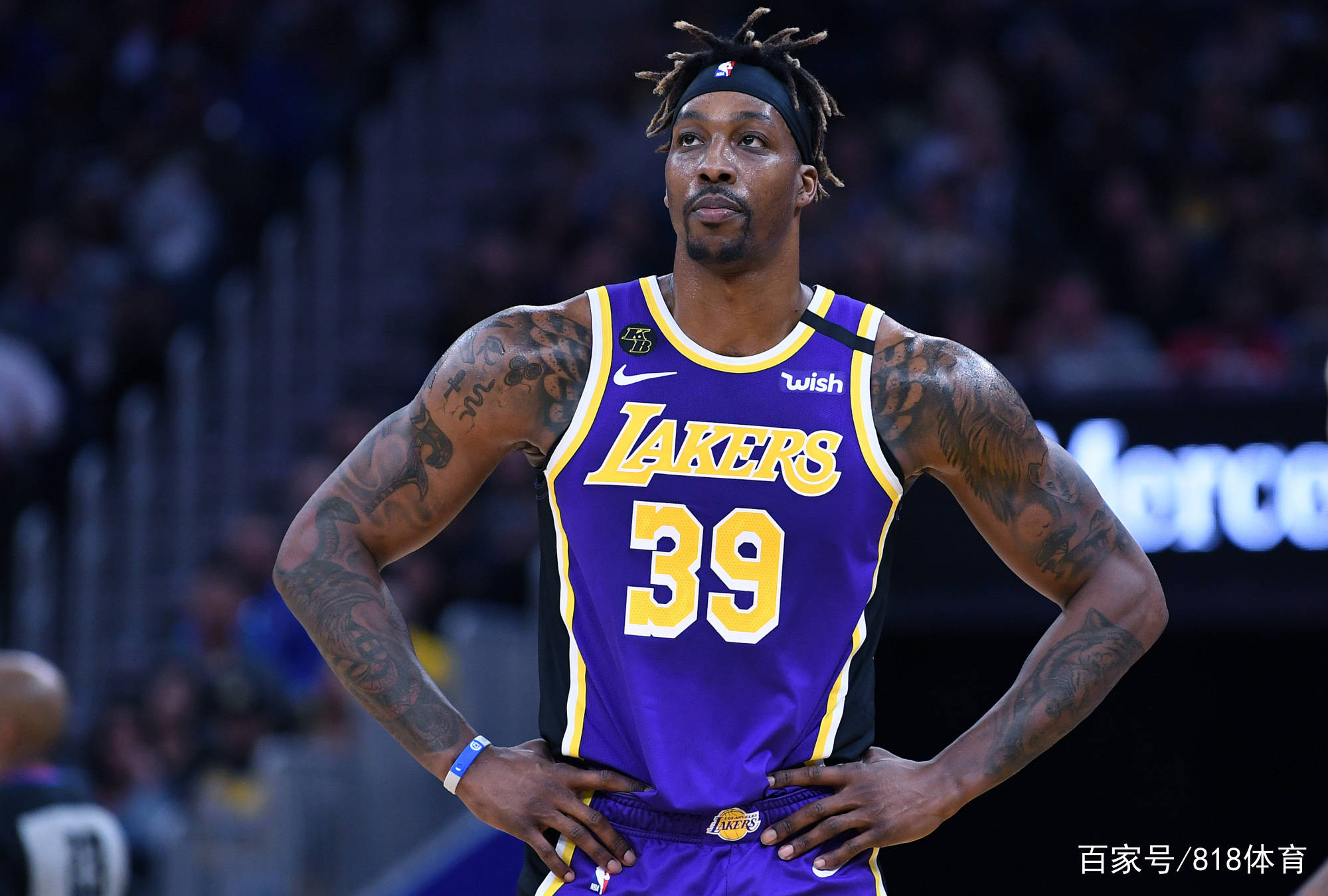 真香!霍华德1年260万老将底薪加盟76人,曾怒怼恩比德假摔骗犯规