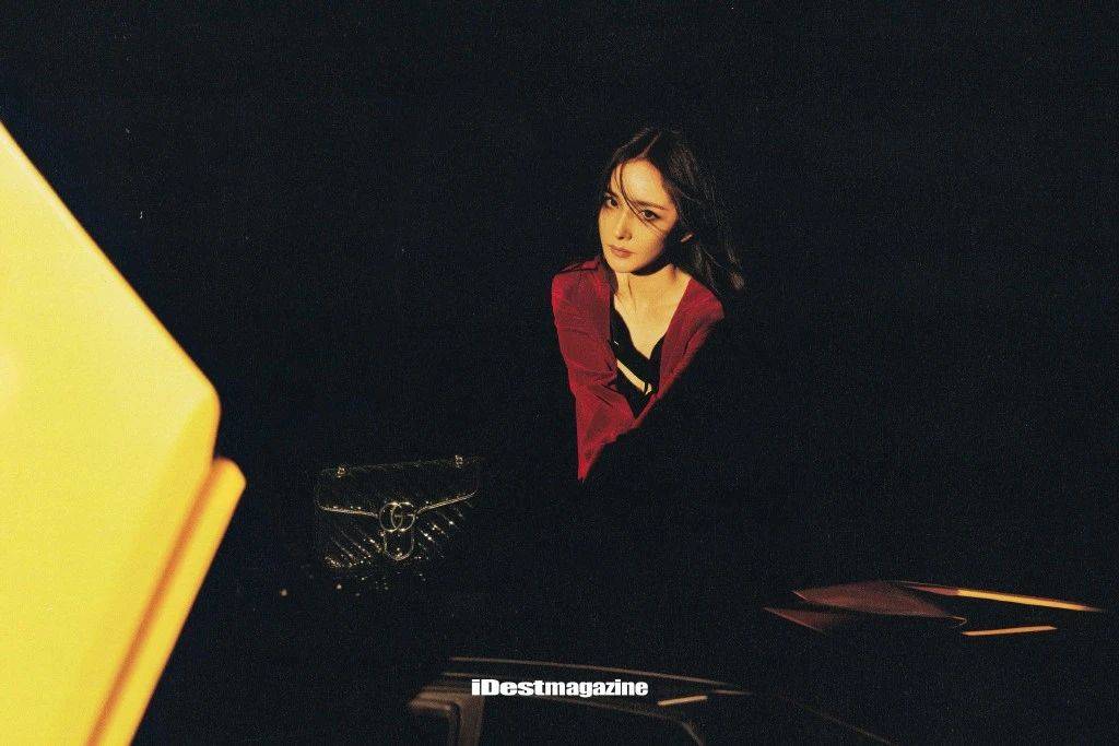 杨幂壁纸远大前程星光万顷不管你向哪我只向你