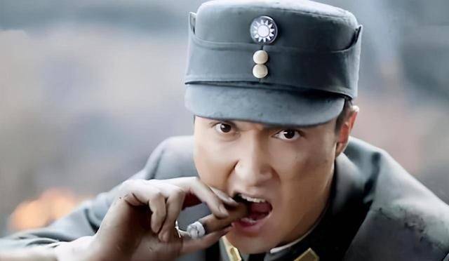 雷霆战将剧情过于浮夸两个大男人要一起泡澡辣眼