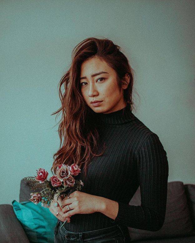 何超莲硕士毕业证书曝光盘点那些高学历星二代们