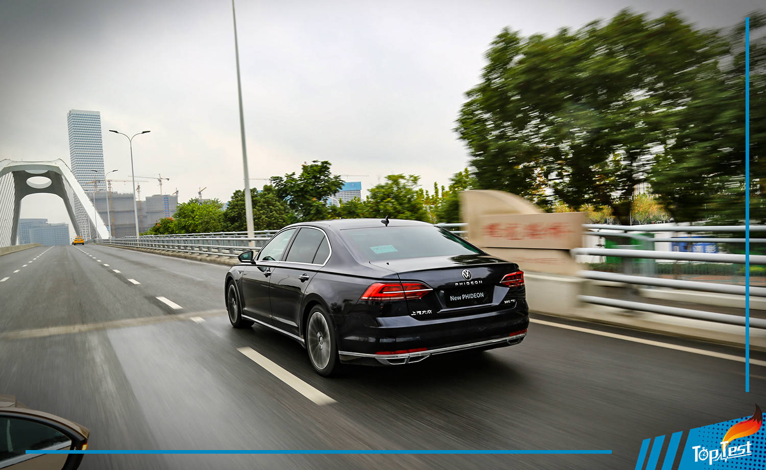 豪华气场这块拿捏的确实挺到位试驾上汽大众新辉昂380tsi旗舰版