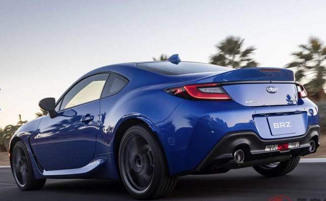 千呼万唤始出来,2021款斯巴鲁brz