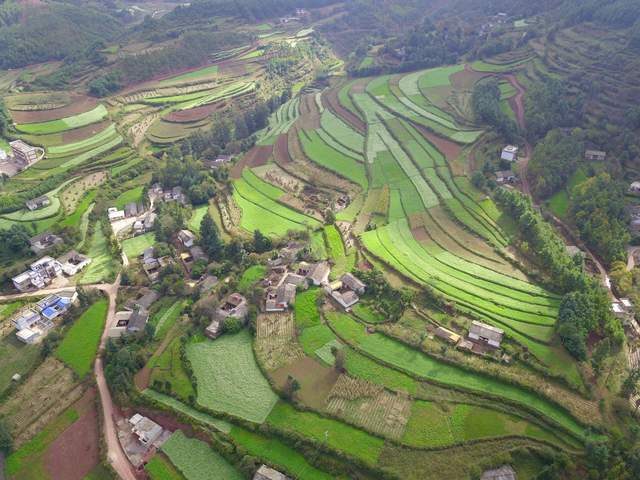 會澤高空下的鄉村走進會澤大橋鄉