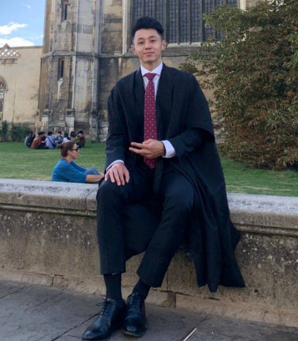 原创不懂金晨为何看到陈一鸣就害羞?看清男方的容颜:圈内男星都被打脸