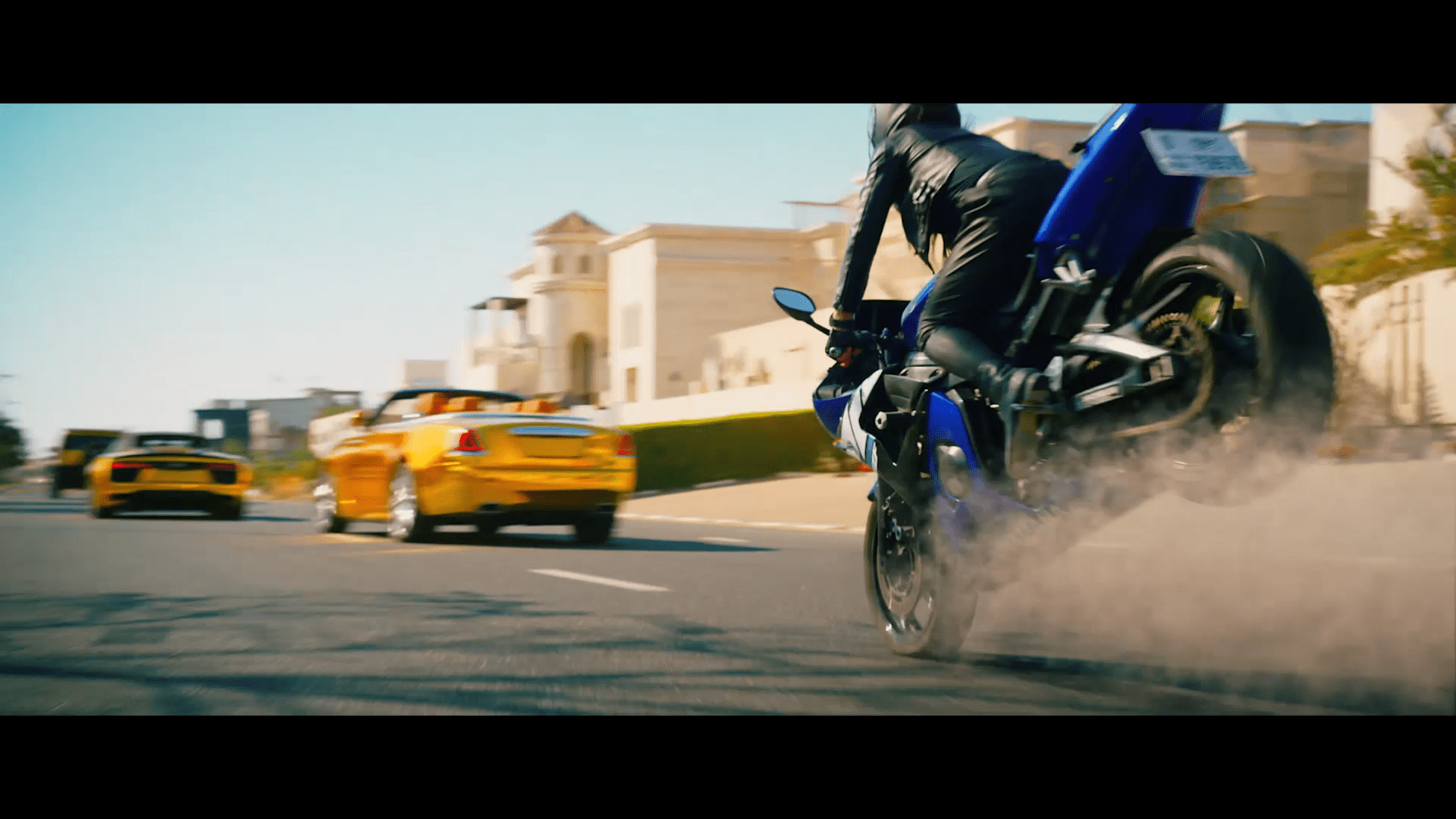 美女帅哥超跑飙车飘移枪战这部电影一定要看