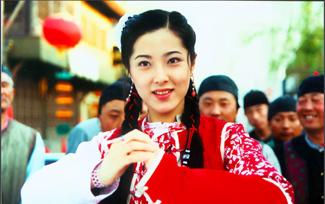 电视剧里的各版苗翠花:关咏荷气场和亲和力兼而有之,恬妞超圈粉