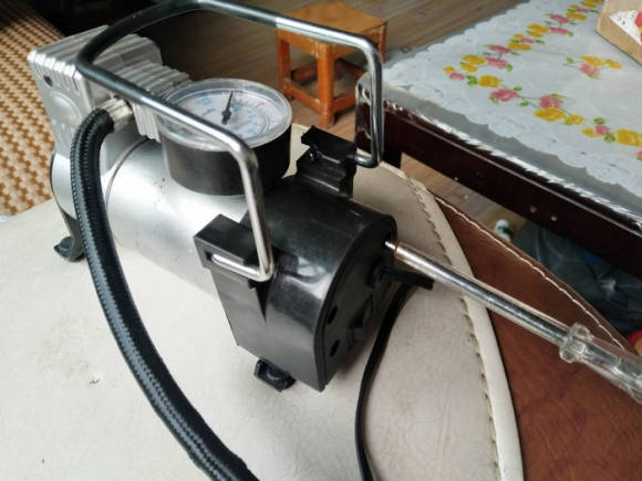 轻松玩转车载充气泵