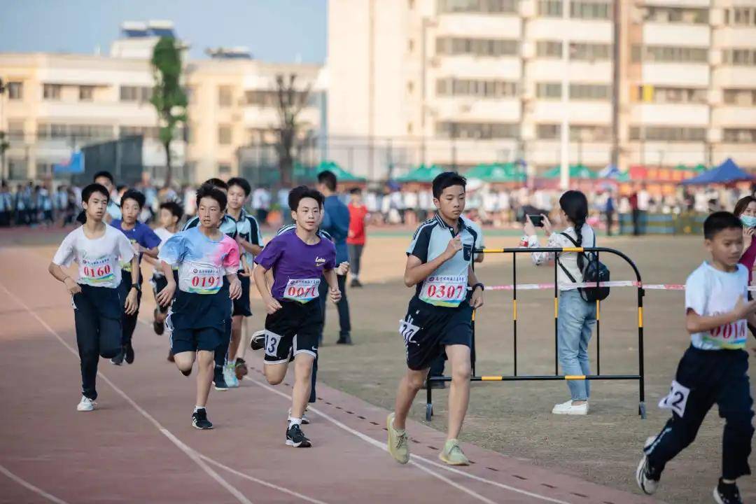 原创我运动我精彩我骄傲南宁市银海三美学校第三届田径运动会