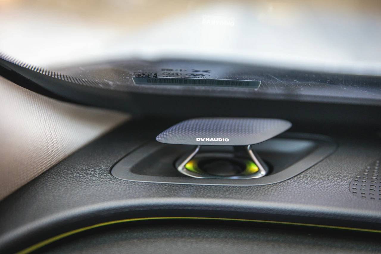 汽车界的科技网红小鹏p7亮相武汉