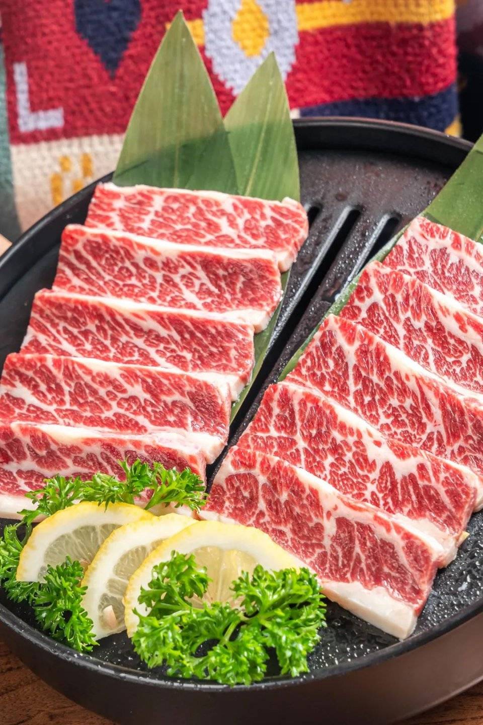 黑和牛烤肉专门店,主打1cm厚牛舌,爆汁牡蛎肉!