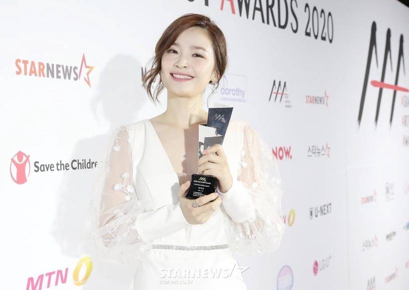 原创2020aaa颁奖典礼12位男神女神金秀贤徐睿知cp合体金宣虎韩素希