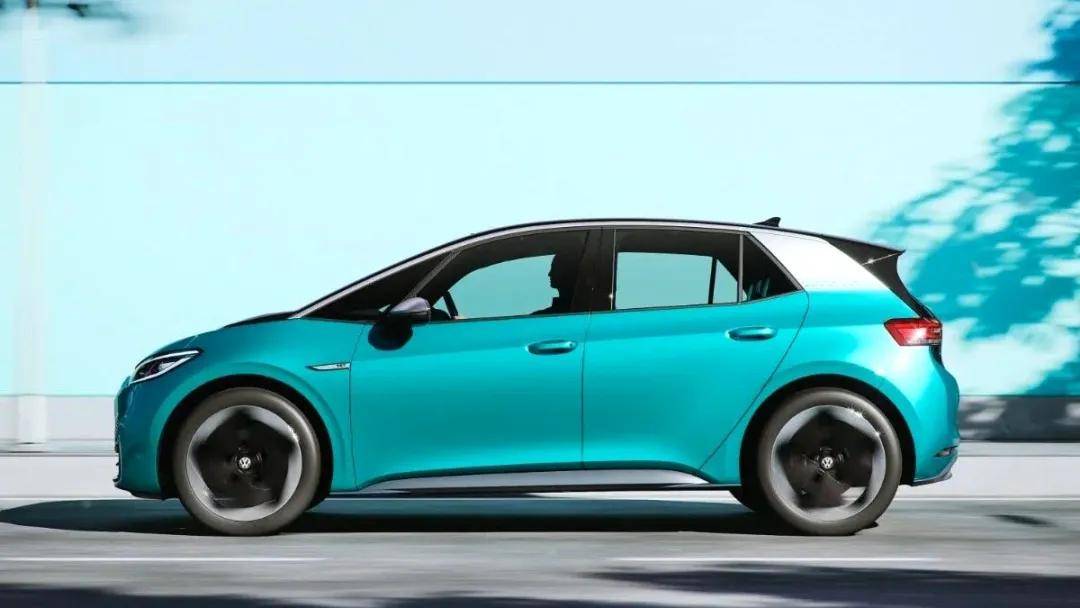 最强之车已在阵中聊聊滴滴定制网约车比亚迪d1