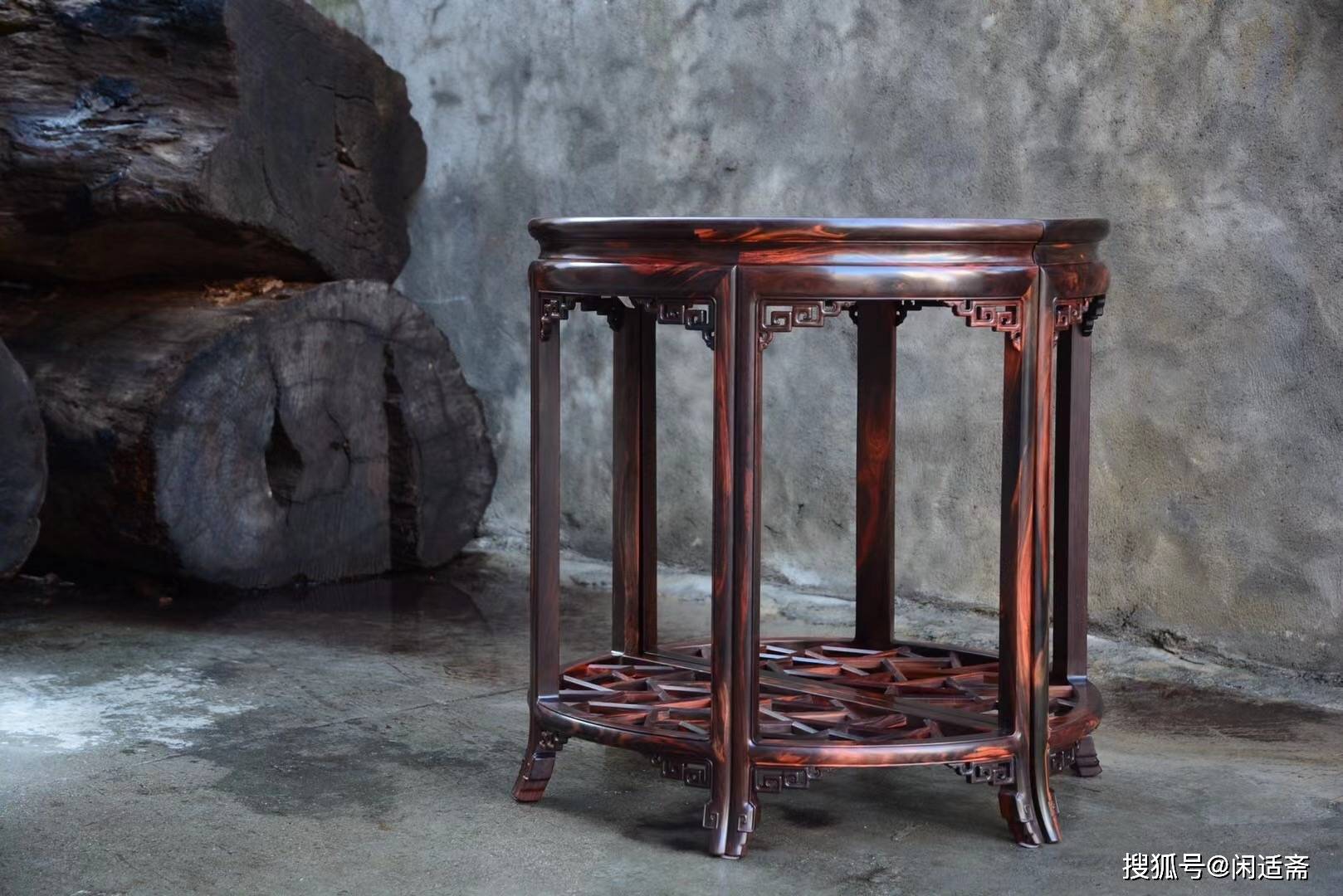 大红酸枝月牙桌,玄关美搭装饰,美极了!