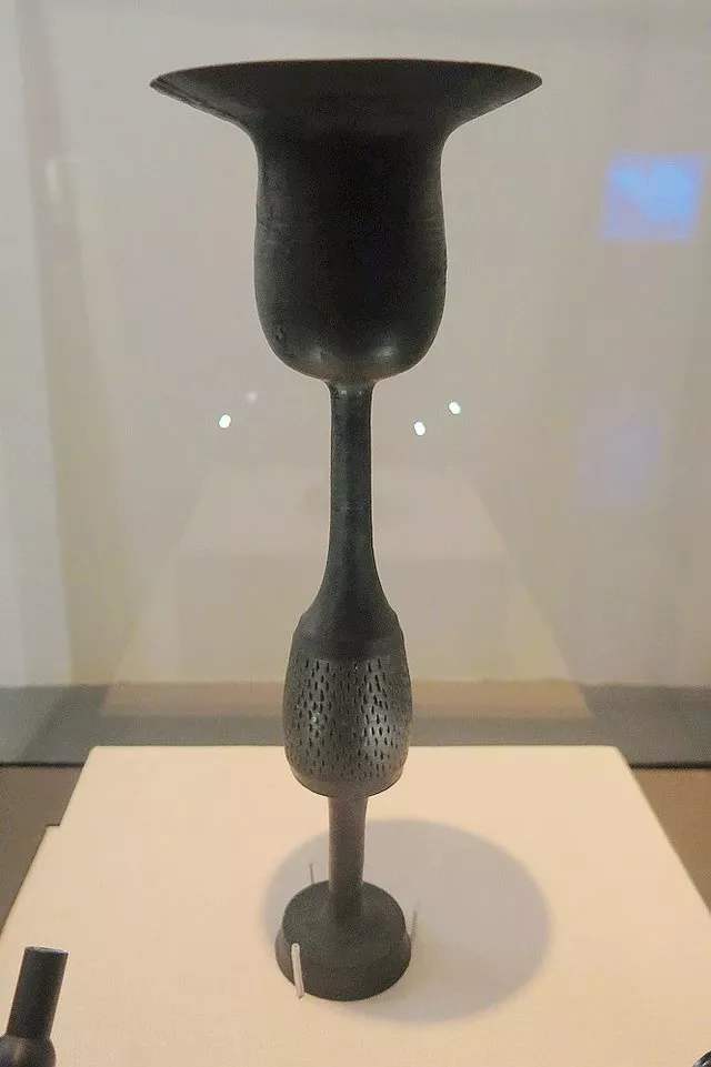 山东发现5000年"蛋壳陶",其技艺令人咋舌,如今是国博镇馆之宝